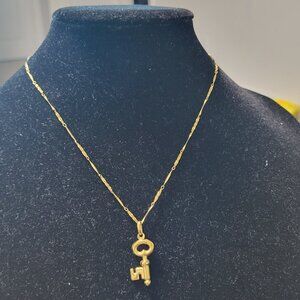 ✨ JH Gold Necklace with Key Pendant – Perfect Christmas Gift! 🎁✨